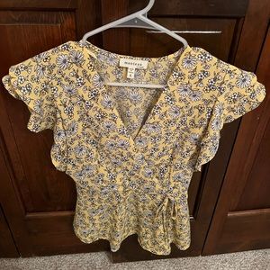 Monteau yellow floral top- size S